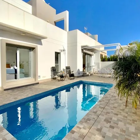 Lovely In Alicante With Wifi Holiday home *