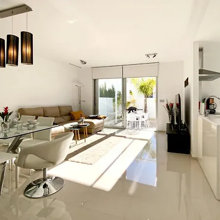Lovely In Alicante With Wifi Holiday home *